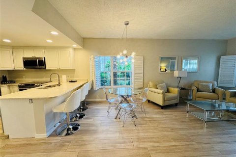 Condo in Bradenton, Florida, 2 bedrooms  № 1426210 - photo 4