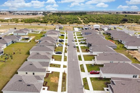 Villa ou maison à louer à Haines City, Floride: 3 chambres, 121.89 m2 № 2418884 - photo 2