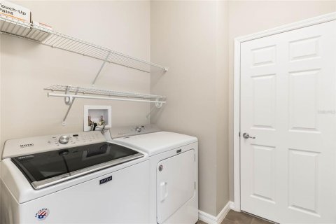 House in Kissimmee, Florida 2 bedrooms, 158.21 sq.m. № 1570723 - photo 25
