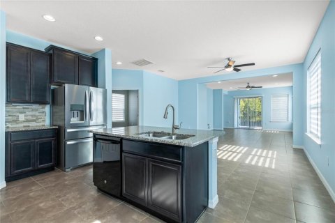 House in Kissimmee, Florida 2 bedrooms, 158.21 sq.m. № 1570723 - photo 5
