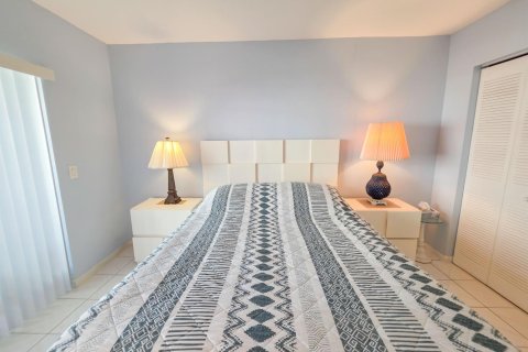 Купить кондоминиум в Уэст-Палм-Бич, Флорида 4 комнаты, 76.09м2, № 2084010 - фото 18