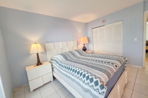 Купить кондоминиум в Уэст-Палм-Бич, Флорида 4 комнаты, 76.09м2, № 2084010 - фото 19