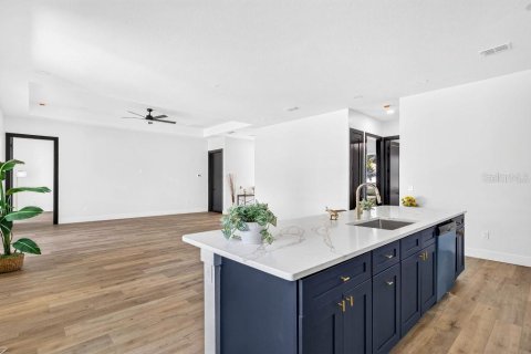 Villa ou maison à vendre à Tampa, Floride: 3 chambres, 160.54 m2 № 2420578 - photo 15