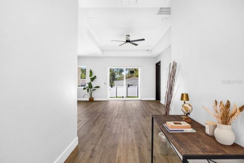 Villa ou maison à vendre à Tampa, Floride: 3 chambres, 160.54 m2 № 2420578 - photo 4