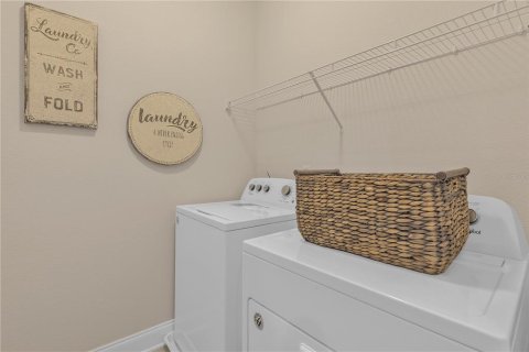 Townhouse in Parrish, Florida 3 bedrooms, 189.8 sq.m. № 1626651 - photo 28