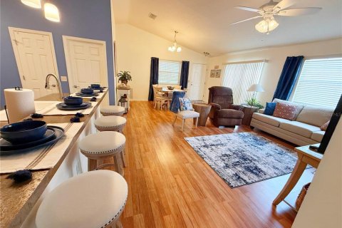 Casa en alquiler en The Villages, Florida, 2 dormitorios, 107.4 m2 № 1849599 - foto 10
