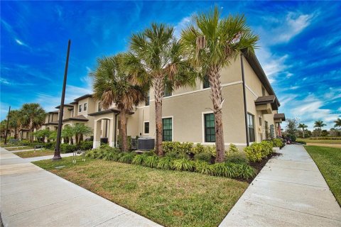 Touwnhouse à vendre à Port Charlotte, Floride: 2 chambres, 128.39 m2 № 2098450 - photo 7