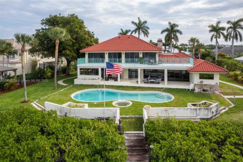 House in Manalapan, Florida 4 bedrooms, 484.21 sq.m. № 1974035 - photo 5