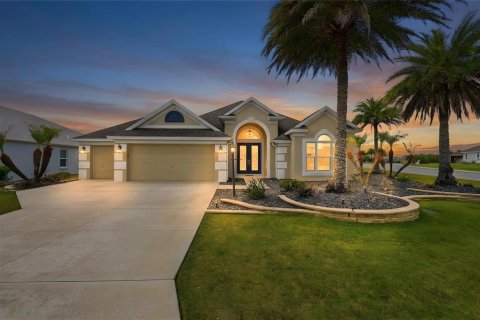 Villa ou maison à The Villages, Floride 3 chambres, 195.37 m2 № 2221272