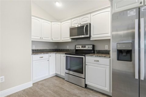 Casa en venta en The Villages, Florida, 3 dormitorios, 195.37 m2 № 2221272 - foto 16