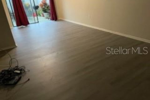Townhouse in Casselberry, Florida 4 bedrooms, 168.52 sq.m. № 2155920 - photo 12