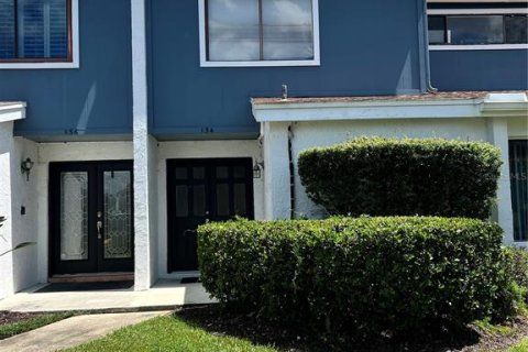 Townhouse in Casselberry, Florida 4 bedrooms, 168.52 sq.m. № 2155920