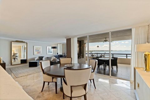 Copropriété à vendre à Tampa, Floride: 2 chambres, 170.48 m2 № 2302296 - photo 14