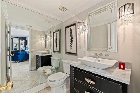 Copropriété à vendre à Tampa, Floride: 2 chambres, 170.48 m2 № 2302296 - photo 7