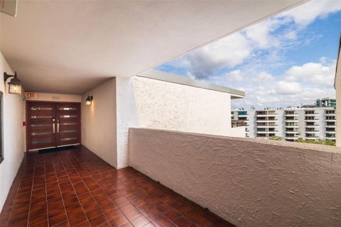 Copropriété à vendre à Tampa, Floride: 2 chambres, 170.48 m2 № 2302296 - photo 5