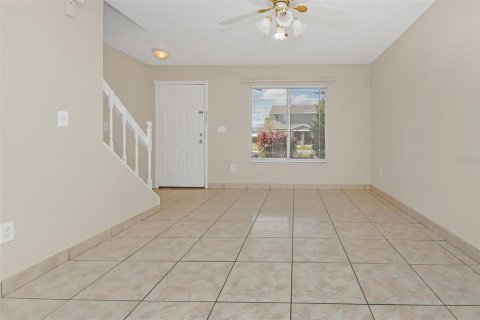 Townhouse in Winter Springs, Florida 2 bedrooms, 83.43 sq.m. № 1521828 - photo 10