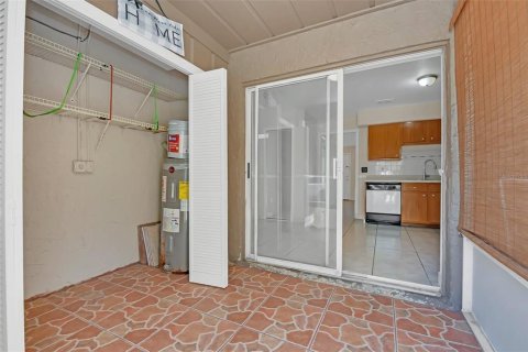 Townhouse in Winter Springs, Florida 2 bedrooms, 83.43 sq.m. № 1521828 - photo 16