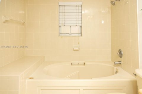 Купить таунхаус в Мирамар, Флорида 4 спальни, 188.78м2, № 2025832 - фото 26