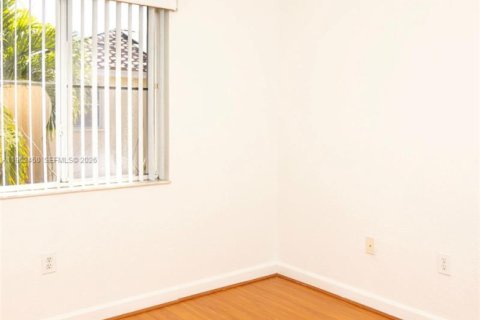 Купить таунхаус в Мирамар, Флорида 4 спальни, 188.78м2, № 2025832 - фото 30