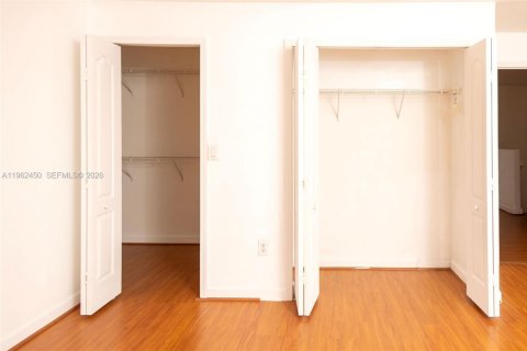 Купить таунхаус в Мирамар, Флорида 4 спальни, 188.78м2, № 2025832 - фото 25