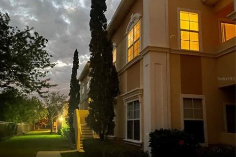Copropriété à vendre à Sarasota, Floride: 2 chambres, 98.29 m2 № 308805 - photo 1