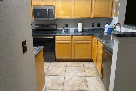 Copropriété à vendre à Sarasota, Floride: 2 chambres, 98.29 m2 № 308805 - photo 5