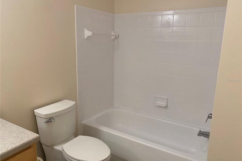 Copropriété à vendre à Sarasota, Floride: 2 chambres, 98.29 m2 № 308805 - photo 4