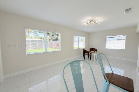 Casa en venta en Lauderhill, Florida, 3 dormitorios, 133.31 m2 № 2057383 - foto 21