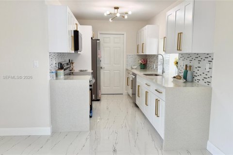 Casa en venta en Lauderhill, Florida, 3 dormitorios, 133.31 m2 № 2057383 - foto 26