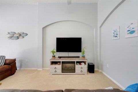 House in Kissimmee, Florida 4 bedrooms, 167.04 sq.m. № 1746397 - photo 11