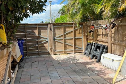 Villa ou maison à vendre à Deerfield Beach, Floride: 3 chambres, 162.49 m2 № 1812091 - photo 8