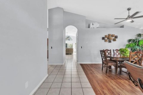 Casa en venta en Palm Harbor, Florida, 3 dormitorios, 173.54 m2 № 1907195 - foto 2