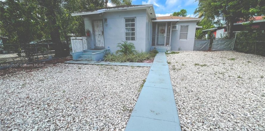 Casa en Miami, Florida 1 dormitorio, 110.09 m2 № 2015641