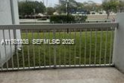 Copropriété à louer à Doral, Floride: 2 chambres, 102.66 m2 № 2043027 - photo 26