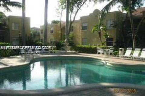 Copropriété à louer à Doral, Floride: 2 chambres, 102.66 m2 № 2043027 - photo 23