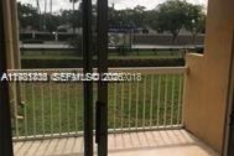 Copropriété à louer à Doral, Floride: 2 chambres, 102.66 m2 № 2043027 - photo 21