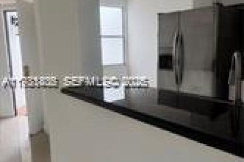 Copropriété à louer à Doral, Floride: 2 chambres, 102.66 m2 № 2043027 - photo 25