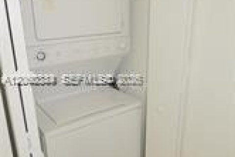 Copropriété à louer à Miami, Floride: 1 chambre, 59.27 m2 № 2264738 - photo 23