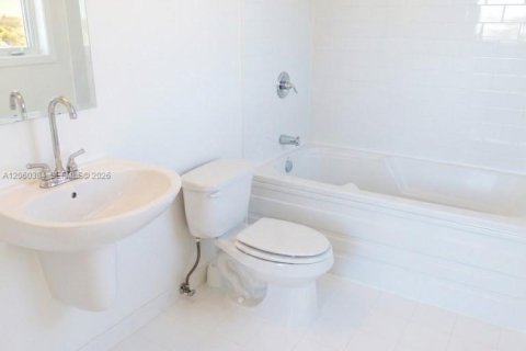 Copropriété à louer à Miami, Floride: 1 chambre, 59.27 m2 № 2264738 - photo 22