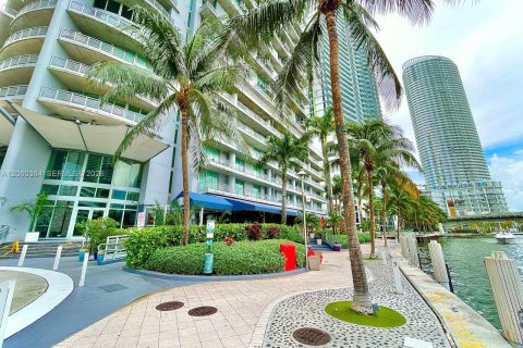 Copropriété à louer à Miami, Floride: 1 chambre, 59.27 m2 № 2264738 - photo 3