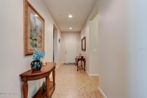 House in Daytona Beach, Florida 4 bedrooms, 184.23 sq.m. № 2094350 - photo 6