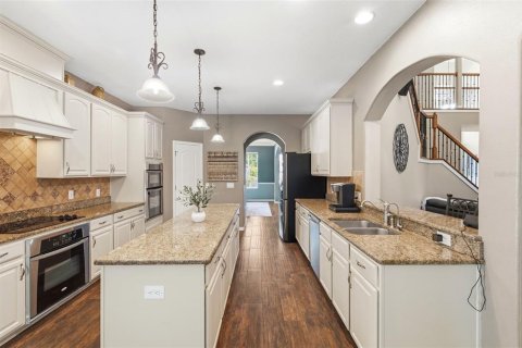 Casa en venta en Wesley Chapel, Florida, 6 dormitorios, 396.32 m2 № 2200921 - foto 11