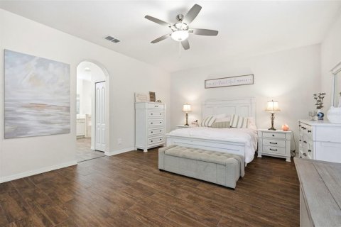 Casa en venta en Wesley Chapel, Florida, 6 dormitorios, 396.32 m2 № 2200921 - foto 19
