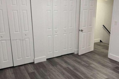 Adosado en venta en Plantation, Florida, 2 dormitorios, 87.14 m2 № 1987669 - foto 15