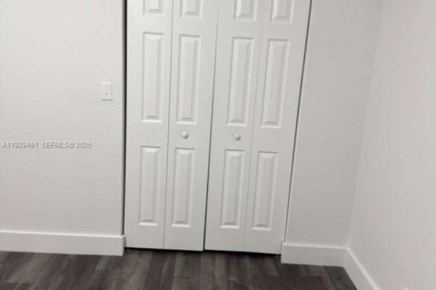 Adosado en venta en Plantation, Florida, 2 dormitorios, 87.14 m2 № 1987669 - foto 7