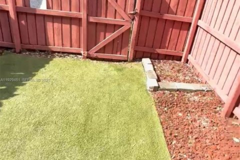 Adosado en venta en Plantation, Florida, 2 dormitorios, 87.14 m2 № 1987669 - foto 18