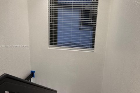 Снять в аренду виллу или дом в Майами, Флорида 5 спален, 242.1м2, № 1993674 - фото 21