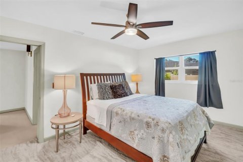 House in Clearwater, Florida 3 bedrooms, 169.92 sq.m. № 2229784 - photo 7
