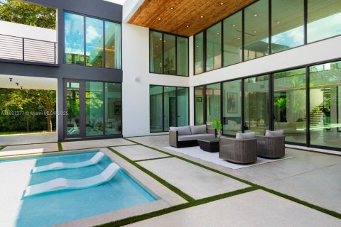 Casa en venta en Pinecrest, Florida, 8 dormitorios, 785.49 m2 № 1932798 - foto 16