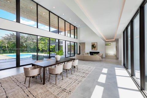 Casa en venta en Pinecrest, Florida, 8 dormitorios, 785.49 m2 № 1932798 - foto 12